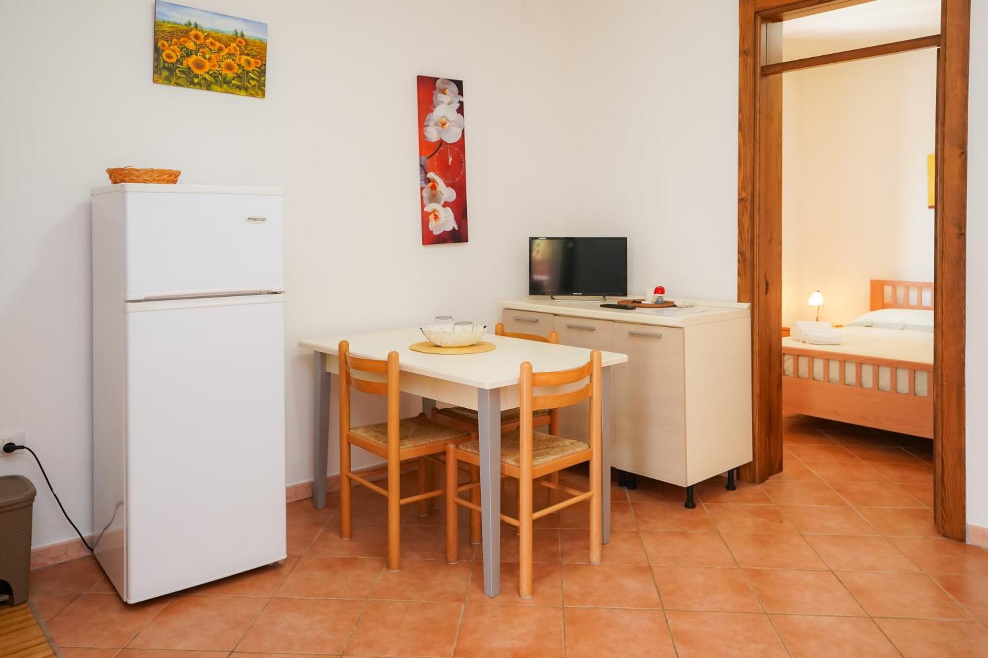 Casa Vacanza Russo Fernando Alimini Exterior foto